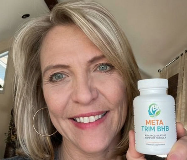 MetaTrim BHB verified customer Monique lost 14 pounds in 8 weeks